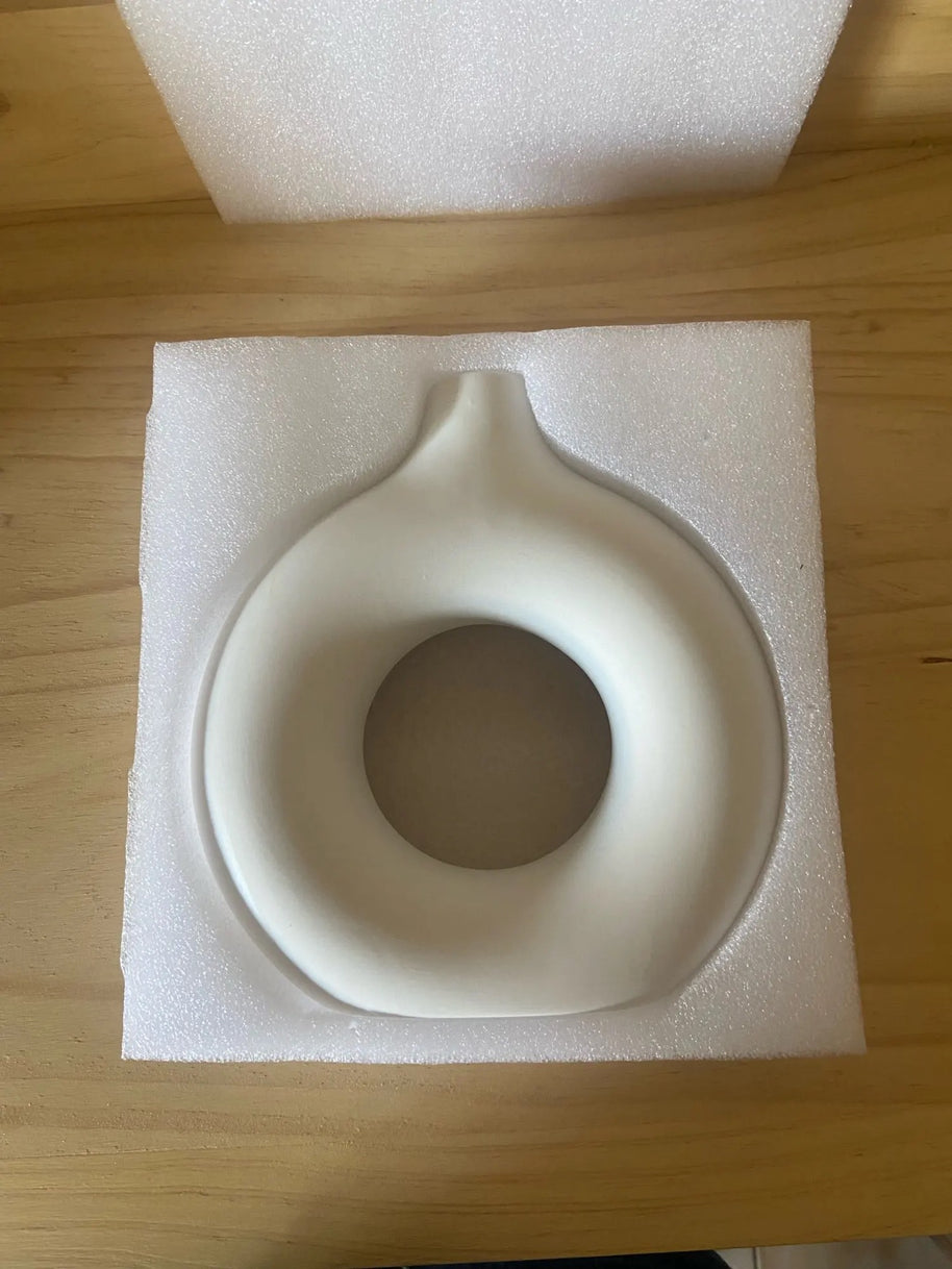 Vaso de cerâmica oco - Circle Nórdico - Minimalist House LTDA