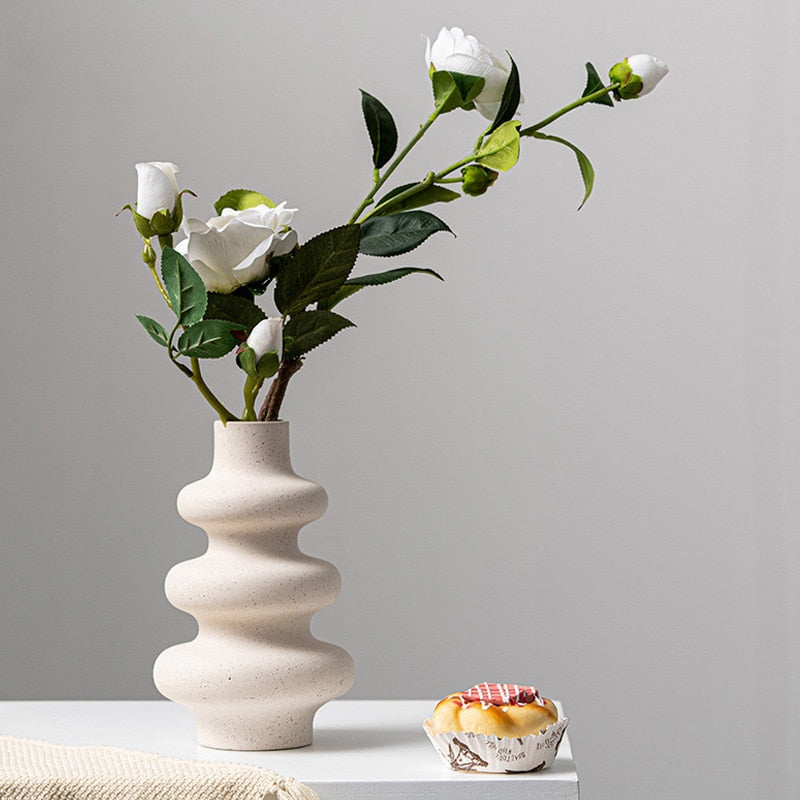 Vaso de cerâmica bege Nordic - Minimalista - Minimalist House LTDA