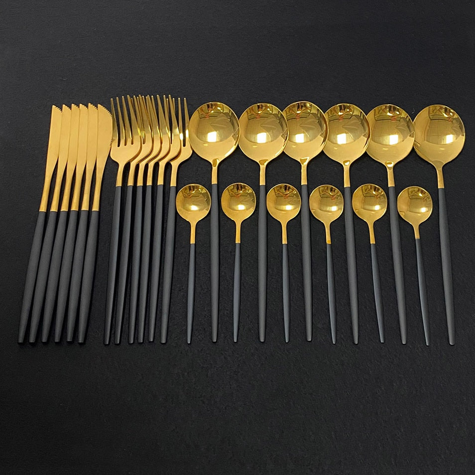 Conjunto de talheres Preto e Dourado 24 pcs - BLACK GOLD - Minimalist House LTDA