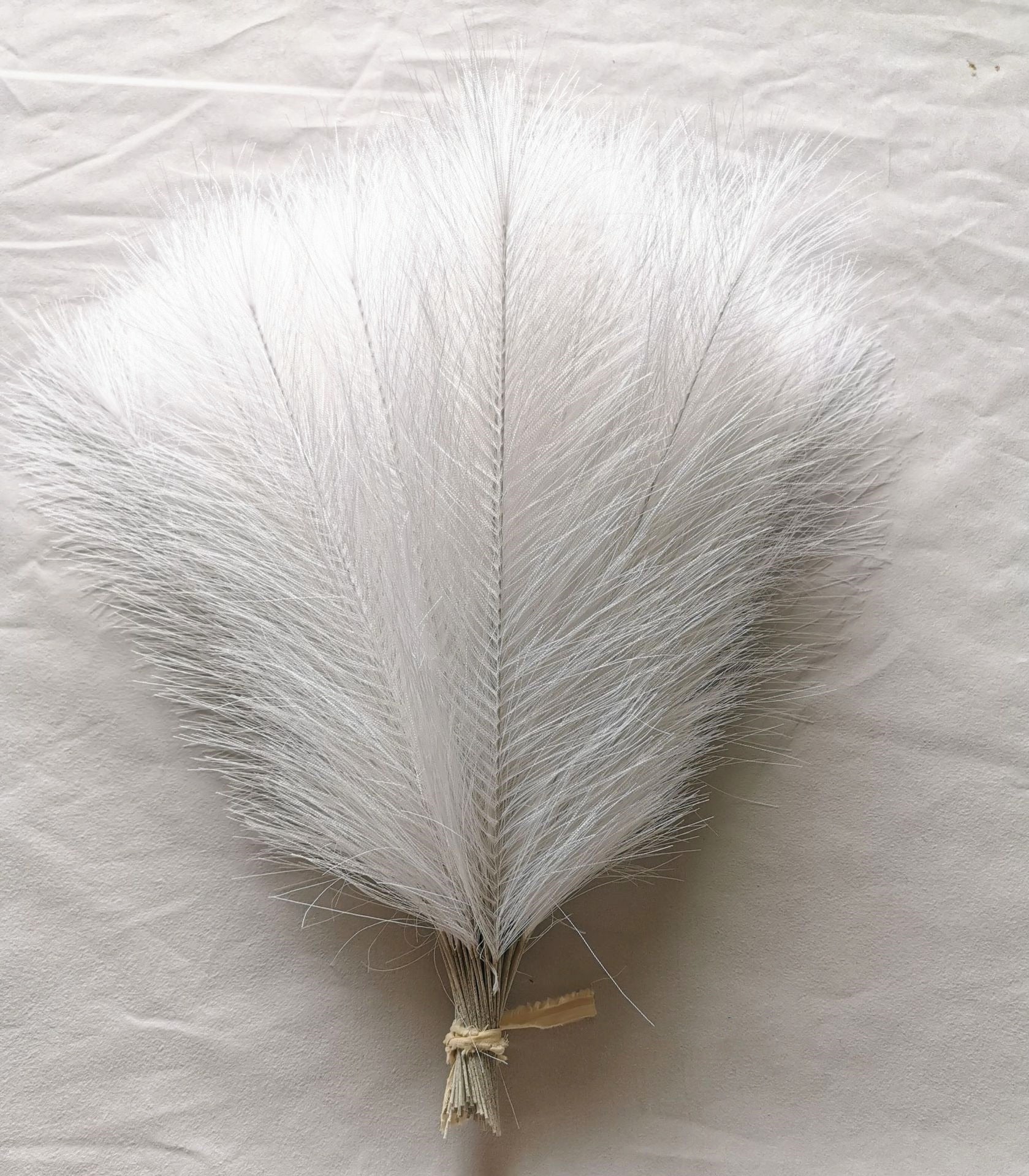 Pluma artificial para decoração - Boho - Minimalist House LTDA