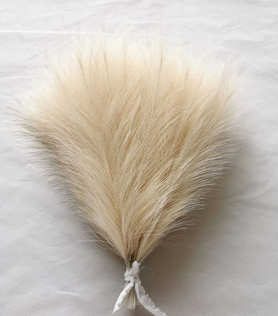 Pluma artificial para decoração - Boho - Minimalist House LTDA