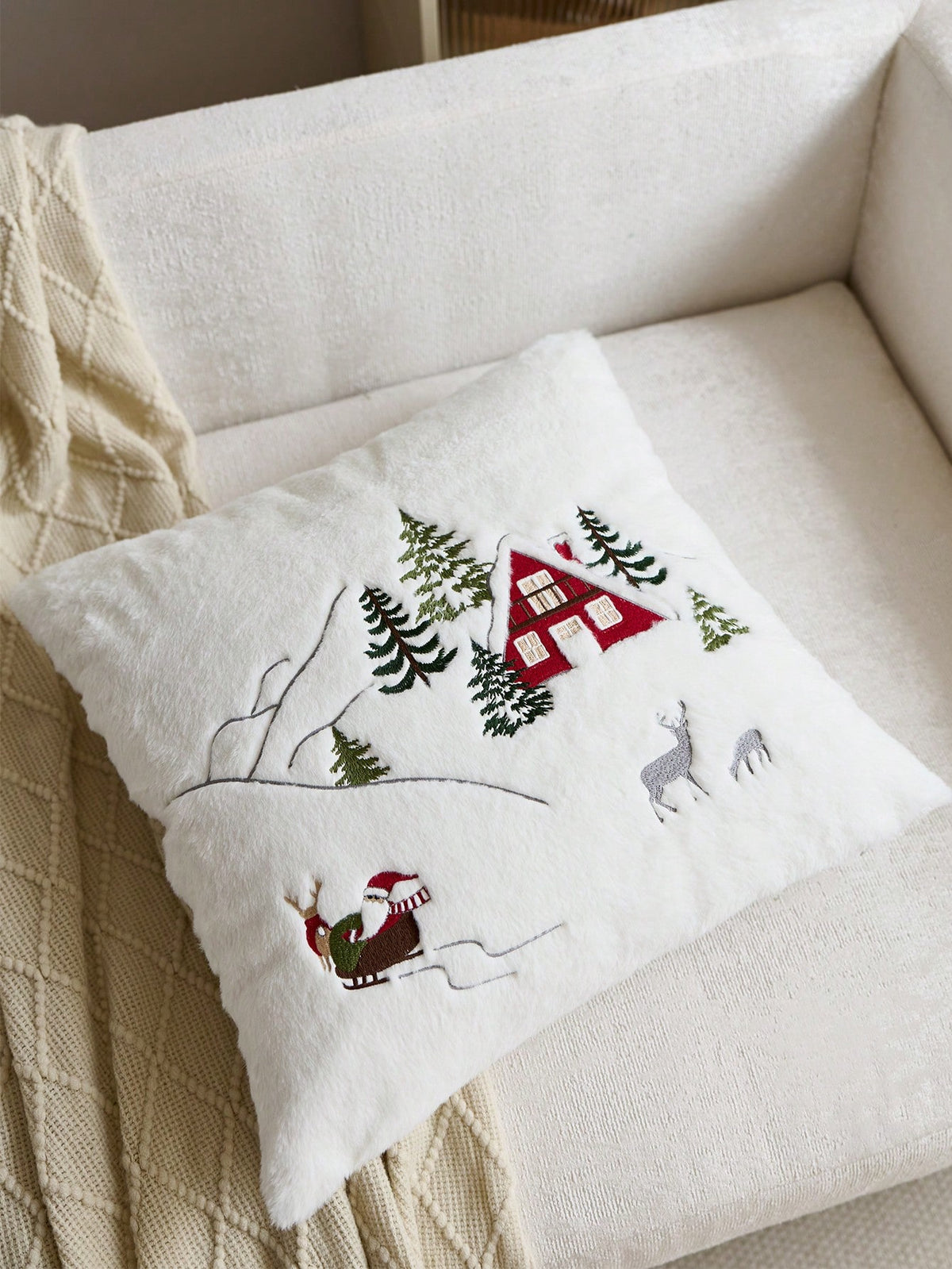 Cirelle Capa de Almofada Bordada Papai Noel e Árvore de Natal