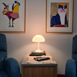 Luminária de Mesa Panthella - Minimalist House LTDA