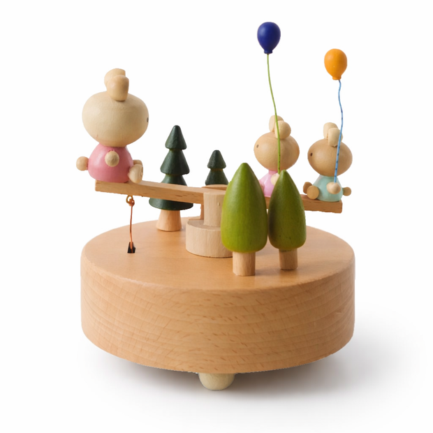 Caixinha de Música Infantil em Madeira – Parque Encantado