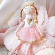Boneca de Pelúcia Princesas - Minimalist House LTDA