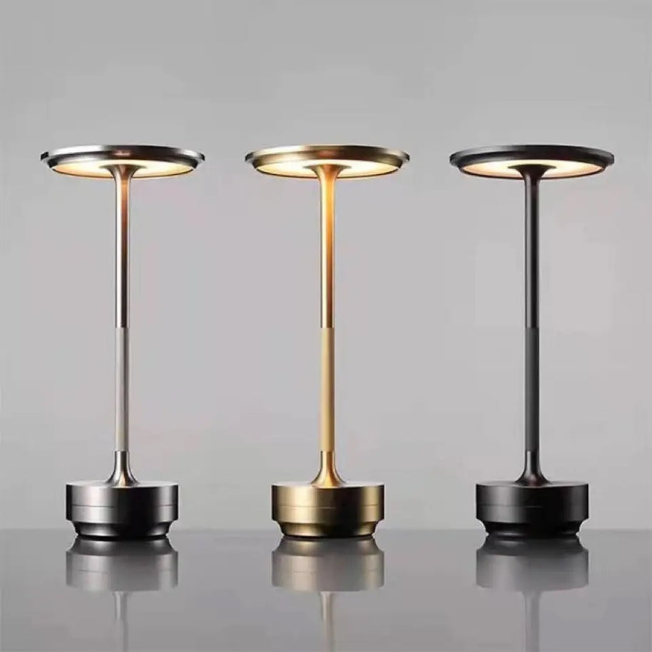 Luminária Midnight - Luz Ajustável - Minimalist House LTDA
