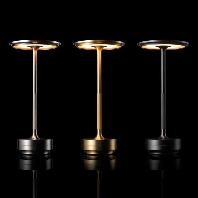 Luminária Midnight - Luz Ajustável - Minimalist House LTDA