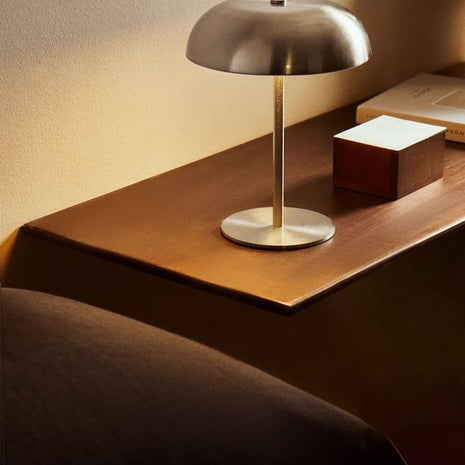 Luminária de Mesa LED Portátil Recarregável USB - Aurum