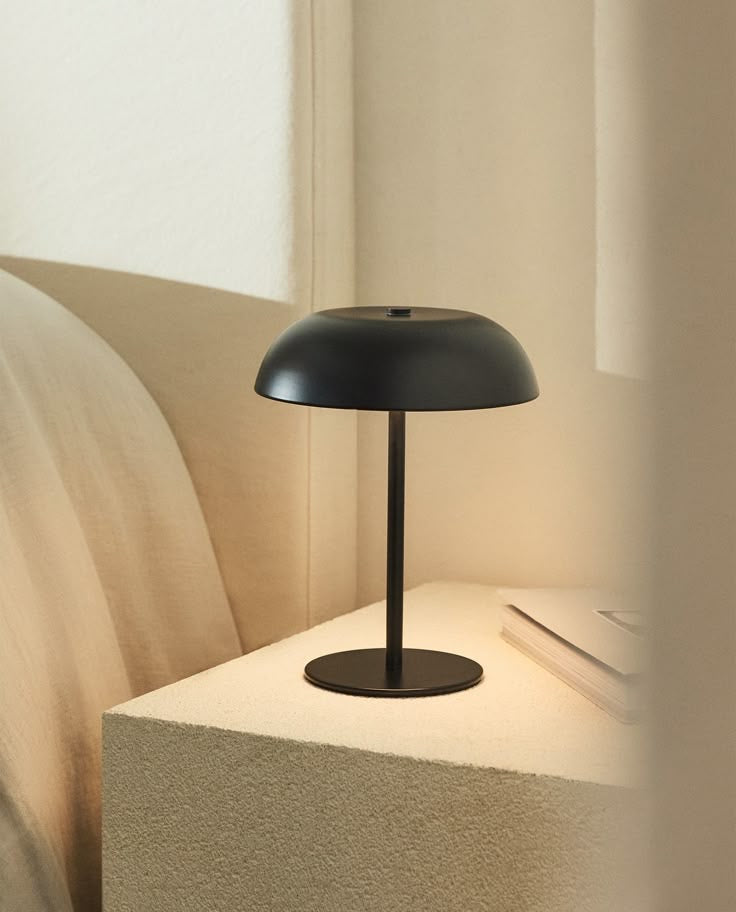 Luminária de Mesa LED Portátil Recarregável USB - Aurum