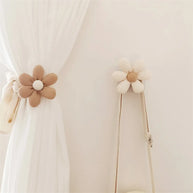 Gancho Madeira e Tecido - Flor - Minimalist House LTDA