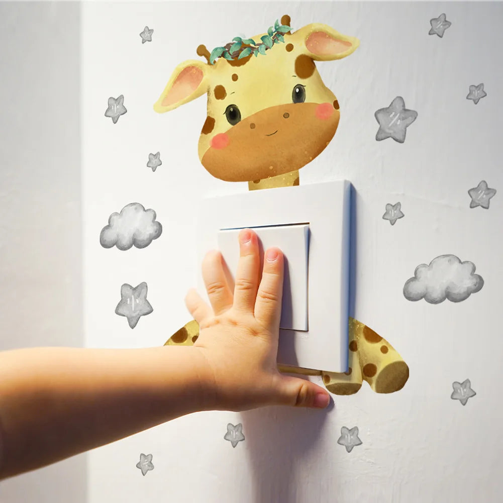 Adesivo de Parede Infantil Ursinho, Girafa, Elefante e Estrelas