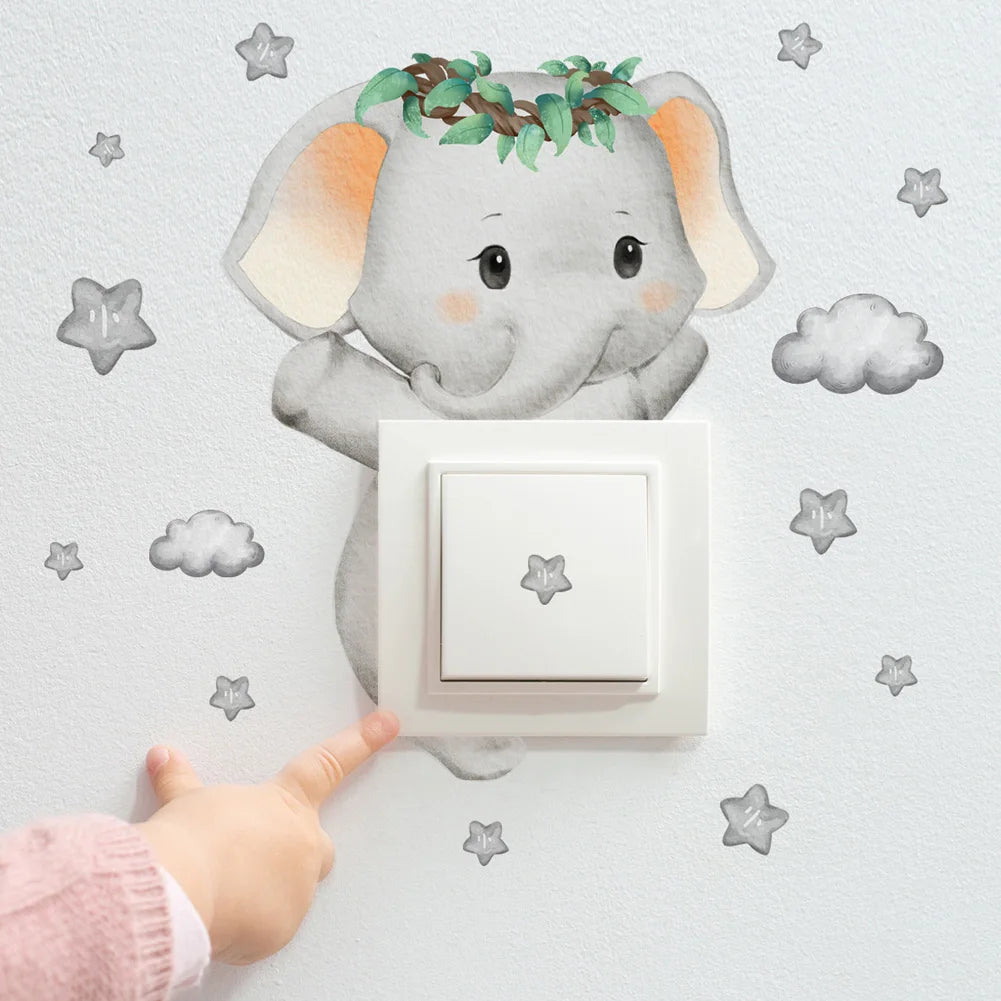 Adesivo de Parede Infantil Ursinho, Girafa, Elefante e Estrelas