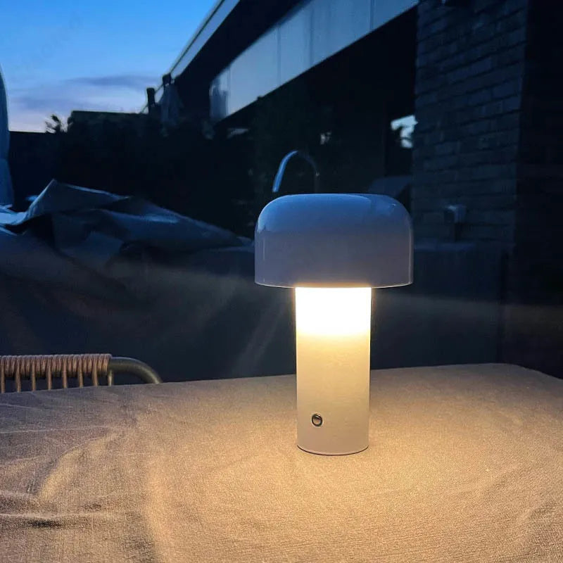 Luminária Recarregável - MyMug - Minimalist House LTDA