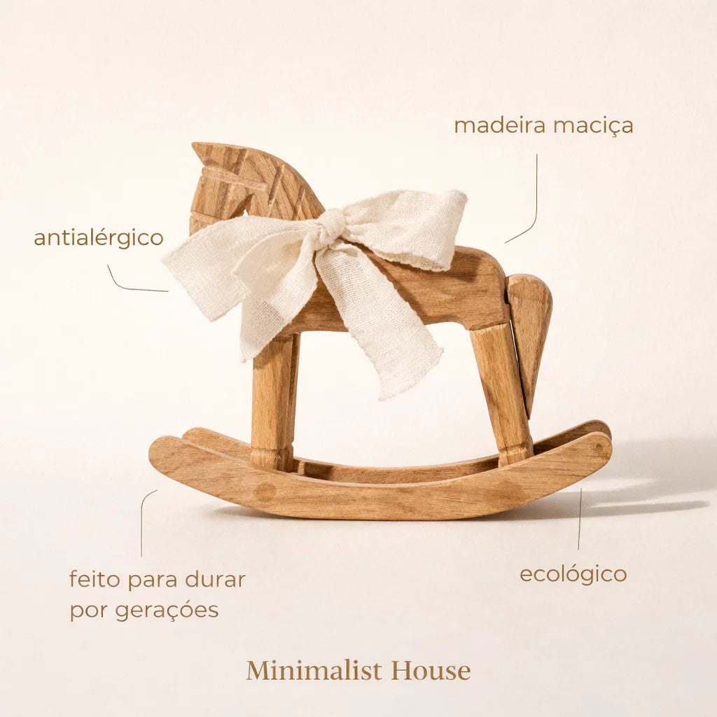Cavalo Decorativo em Madeira — Estilo Retrô