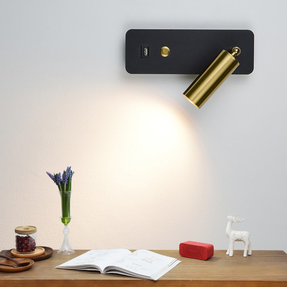 Arandela com USB - FUTURE - Minimalist House LTDA