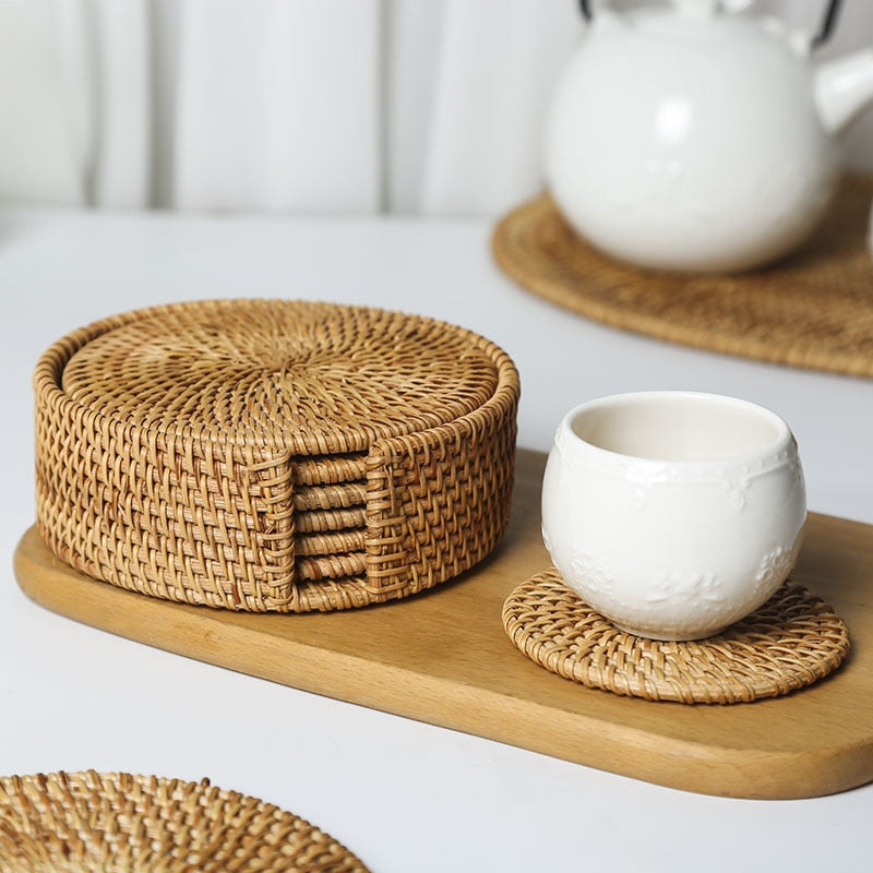 Esteira para copos / porta copos / descanso de copos de rattan - 6 peças - Minimalist House LTDA