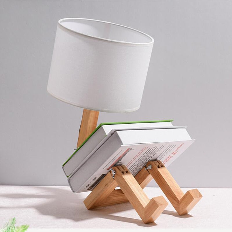 Luminária de madeira versátil - Menino - Minimalist House LTDA