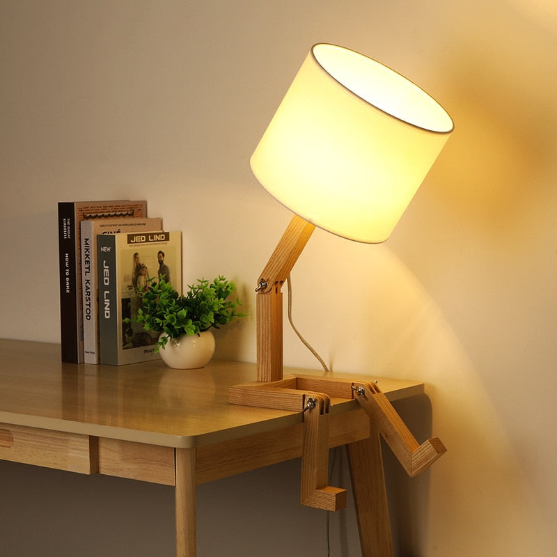 Luminária de madeira versátil - Menino - Minimalist House LTDA