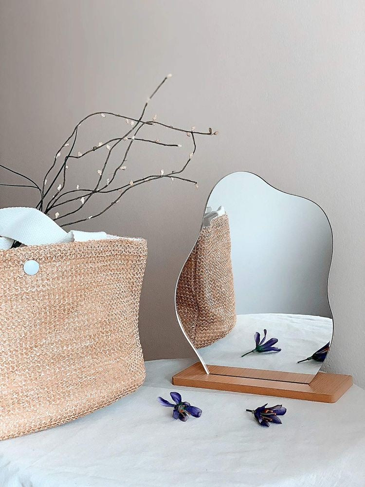 Espelho simples de maquiagem irregular minimalista - FLOWER - Minimalist House LTDA