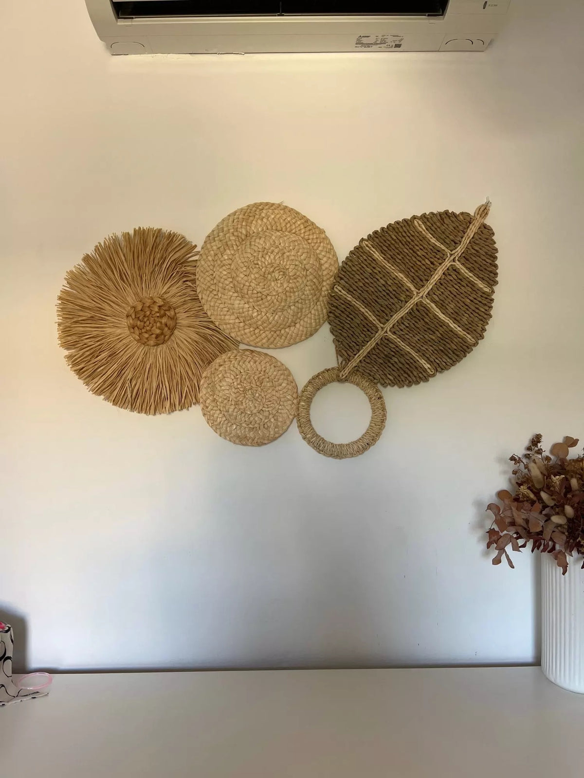 Composição de parede em fibra natural - Conjunto SUN - Minimalist House LTDA